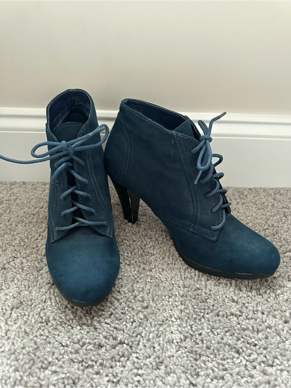 Women's Teal Lace-Up Suede Ankle Booties